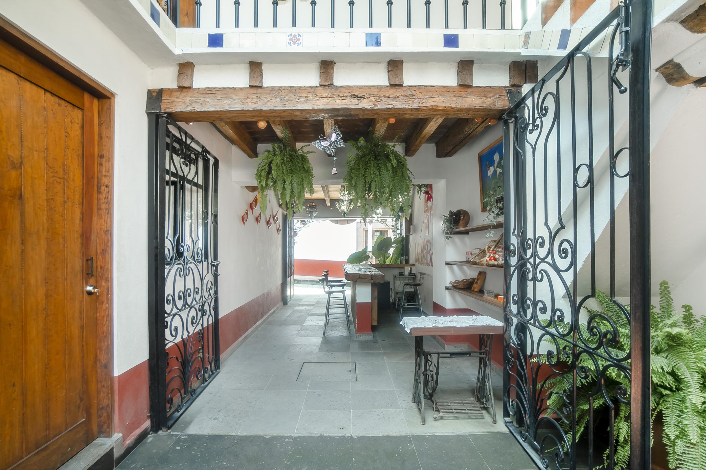 Valle Bonito, Hotel